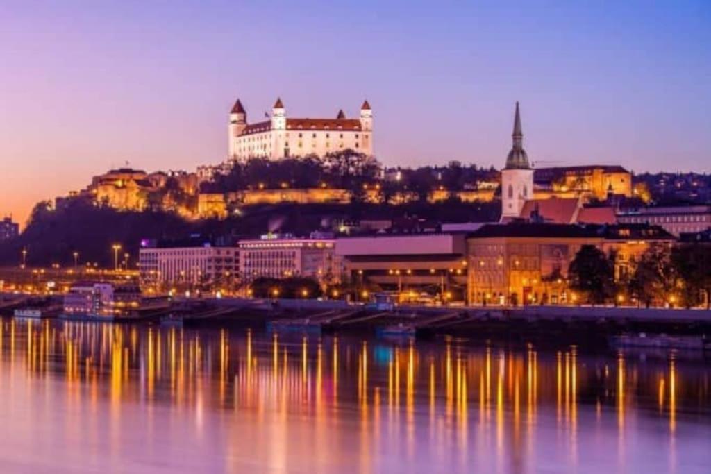 Diamond Residence In Old Town With Free Parking Bratislava Exterior foto