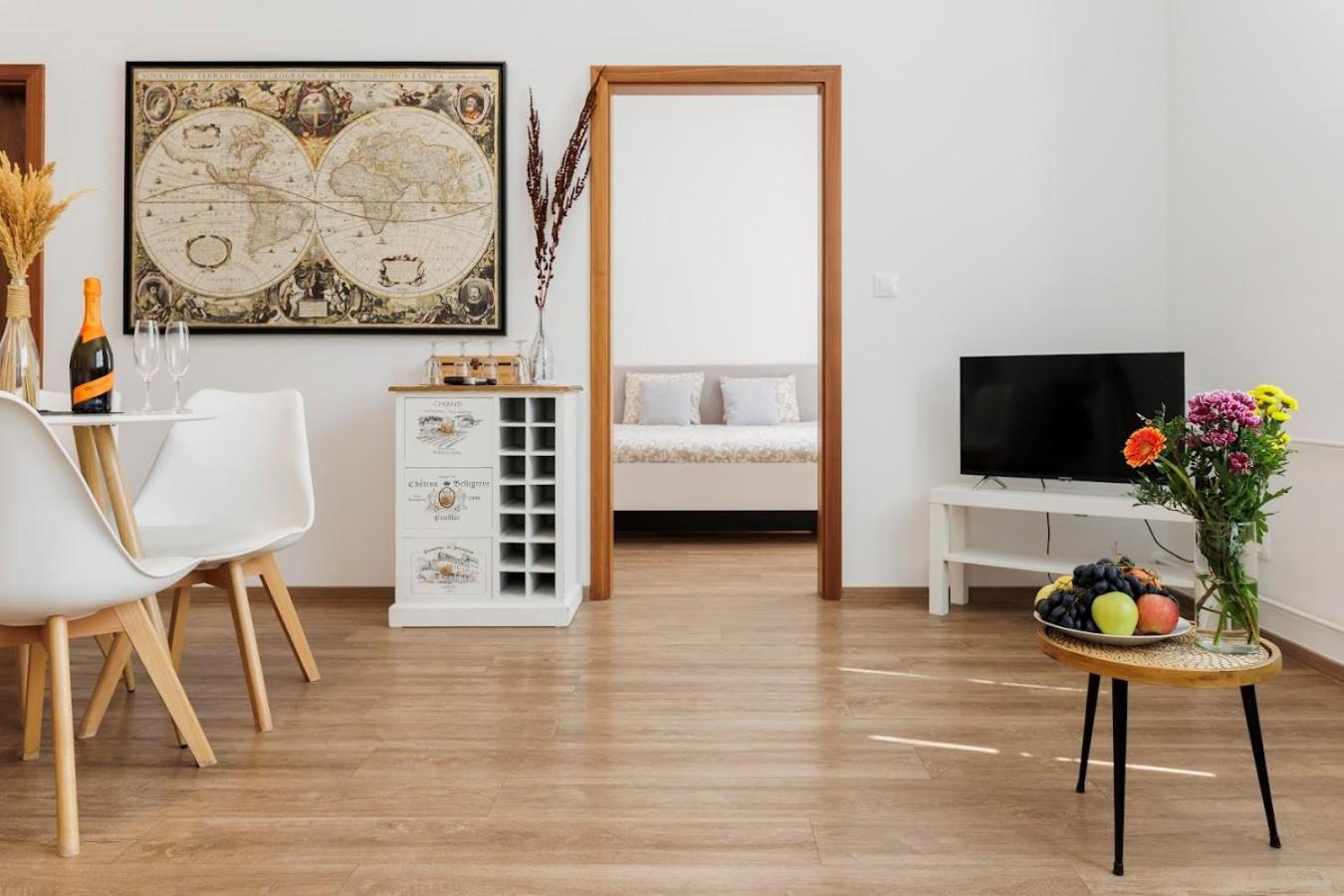 Diamond Residence In Old Town With Free Parking Bratislava Exterior foto